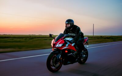 Florida Motorcycle Laws: How to Avoid Common Driving Distractions